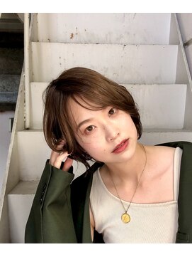 アンバー(Amber.) 小顔に見えるショートボブ◎イシマツナオシ