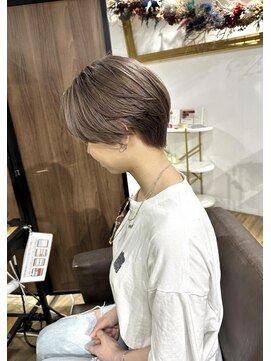 アルカナ 明治神宮前原宿(ARCANA) 斜めバンググレージュカラーシルキーベージュ　マッシュパーマ