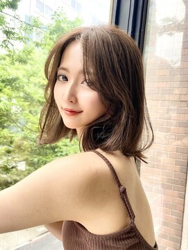 ハニーシブヤ(HONEY shibuya) 大人可愛い20代30代40代小顔切りっぱなしボブ×流し前髪/★a