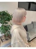 ホワイトミルクティーワンレンボブ/ハイトーンカラー/ブリーチ/