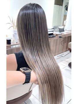 アッシュ 大宮店(Ash) ロングミルクティーハイライトバレイヤージュ