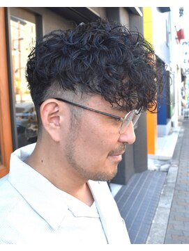 フリーク バーバーショップ 都島店(FREAK BARBER SHOP) スペインカール