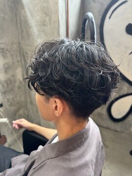 カーニー 上野(kearny) シャドウパーマニュアンスパーマ波巻きスパイラルパーマ