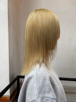 O&nbsp;ブロンドベージュハイトーンカラー×ナチュラルモード20代30代