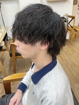 ネオリーブ クーロ メゾン 横浜(Neolive curro Maison) 波巻きスパイラル×ツイストパーマ[メンズ]　ニュアンスパーマ