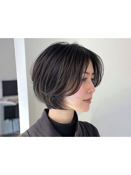 【白髪ぼかしハイライト】ただ白髪を隠すだけではない、「魅せる」グレイカラーで透明感と艶のある髪へ◇