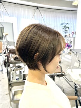 メモリーズ 表参道(Memories) 大人かわいい小顔ショートショートヘア30代40代50代白髪ぼかし