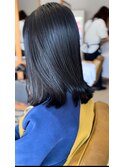 セミロングヘアカット