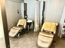 フィールエー 城南店(feel.a)の雰囲気（半個室でゆったりとくつろげるリラクゼーションシャンプーブース）