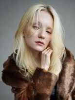 アルバム 新宿(ALBUM SHINJUKU)&nbsp;顔周りレイヤーおくれ毛韓国ヘアロング_F20551