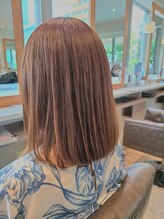 白髪があるからこそできる、ダメージレスな明るめカラー/白髪ぼかし