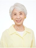 エレガントに白髪を楽しむ!大人世代のショートカット