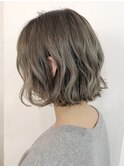 横浜西口白髪染めレイヤーボブウルフショートヘアッシュベージュ