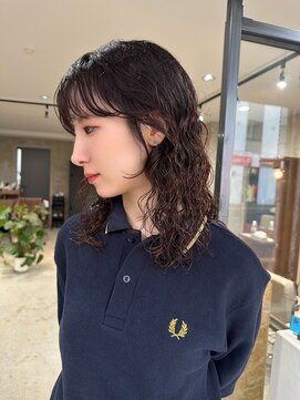 ハーフェン(HAfeN) ミディアムパーマ