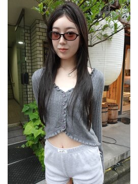 ネルケ 立川(nelke) 暗髪ロングストレート顔周りレイヤー透明感カラー小顔カット立川