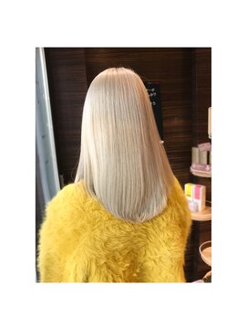 バーチュー(virtue) [virtue] ホワイトカラー×本日のお客様