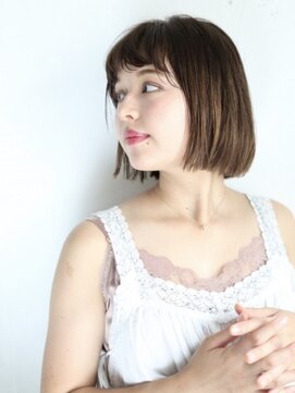 コム(com by neolive) ちょっぴりクールボブ 2