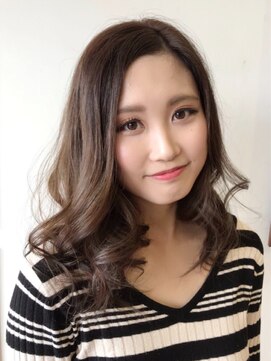 シャンプーボーイ ヒノ(SHAMPOO BOY Hino) 巻き髪ロング