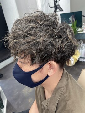 ミニラ(MINILA) パーマ風マッシュ