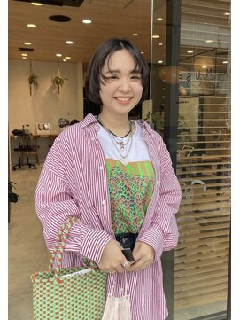 ミューズ バイ ケンジ(MUSE by KENJE) フェイスレイヤーショートボブセンターパート前髪