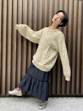 イコル(ikoru) ニュアンスパーマ/センターパート/グレージュ30代/代官山/恵比寿