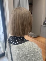 リリィ(LILY)&nbsp;ホワイトベージュカラー