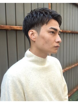 フリーク バーバーショップ 都島店(FREAK BARBER SHOP) アップバングツーブロック束感ショート