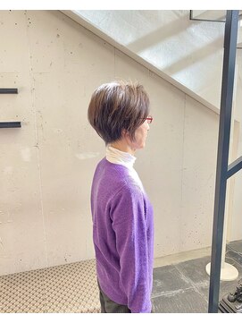 ハルキ ミナト ジャパン オオサカ(HARUKI MINATO japan OSAKA) 40代50代小顔似合わせカットくびレイヤーエモージュ大人可愛い