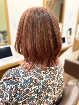 フリージア(freesia) 30代40代50代/ボブウルフ/艶ボブ/ピンクカラー