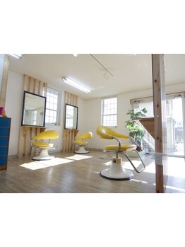 カウンセリングから仕上げまで一人のスタイリストが担当☆髪の悩みや伝わりにくい要望もじっくり相談できる