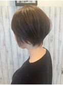 柔らか質感ショートボブ＆柔らかオリーブカラー