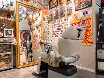 サンアンドマーリィズバーバー 駅前店(SON&MARLEY'S BAR BER)の写真