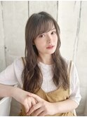 セミウェットの束感ミックスカール