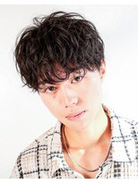 オーシャントーキョー ホワイト 原宿(OCEAN TOKYO WHITE)&nbsp;無造作マッシュ波巻きツイストスパイラルパーマゆるふわヘア黒髪