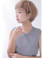 オウル(Owll)&nbsp;ミルクベージュ[mignon]オン眉丸みショートスタイル