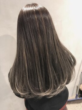 ジーナ(XENA) ハイライトグレージュ