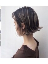 トルネード(TORNADO)&nbsp;外国人風耳掛けボブ ハイライトバレイヤージュ グレージュ