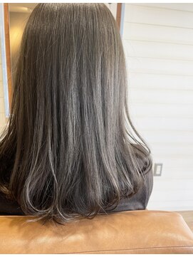 ピトヘアサロン(PITO hair salon) 【PITO】シアーシルバー系アッシュ　グレー 大人可愛い