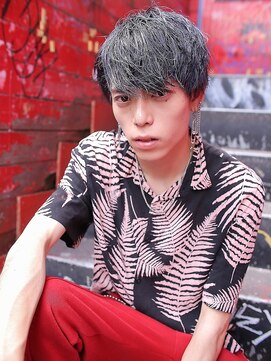 ラックスビーギャラリー なんば駅前店(LUXBE GALLERY) ★スマートジェントルマン【LUXBE GALLERY なんば駅前店】