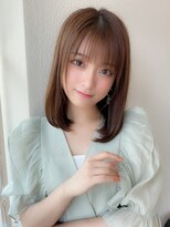 20代30代40代大人かわいい小顔ボブ ひし形シルエット グレージュ