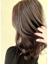 キャパジャストヘアー(CAPA just hair)&nbsp;ミルクティーアッシュ_ハイライトカラー