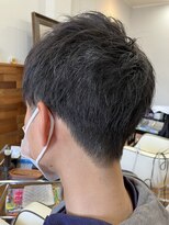 フリー(Free)&nbsp;爽やかツーブロック束感モテる黒髪刈上げショート