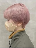 大人可愛い前下がりショートボブ丸みショートペールピンク前髪