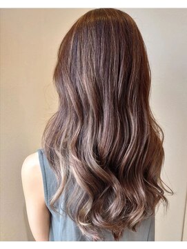 グラウンドアイビー 日進米野木店(ground ivy) 外国人風カラー