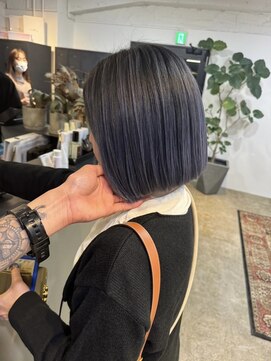 メリー オオサカ(Merly Osaka) 暗めおしゃれなバレイヤージュ_blue ash_