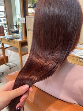 ウィタ(wita.) うるおいとツヤがあふれる髪質改善ストレート