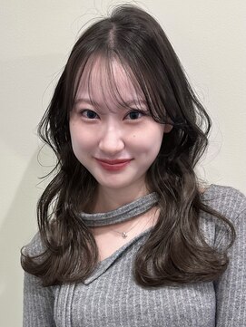 ユニコ(unico) 韓国風/レイヤー/小顔/前髪カット/髪質改善/グレージュ/透明感