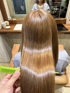 リシル 宇都宮市(Reshil) 赤みを無くしたハイトーンでの髪質改善ストレートカラーコース