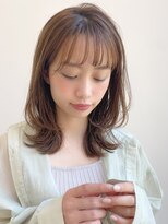 トゥーナ 表参道(tona)&nbsp;ミディアムレイヤー、外ハネボブ、グレージュ☆