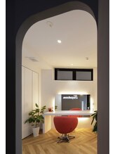 初石駅1分/流山おおたかの森隣駅。1席限定の完全プライベート半個室。メンズOK/駐車場完備/髪質改善